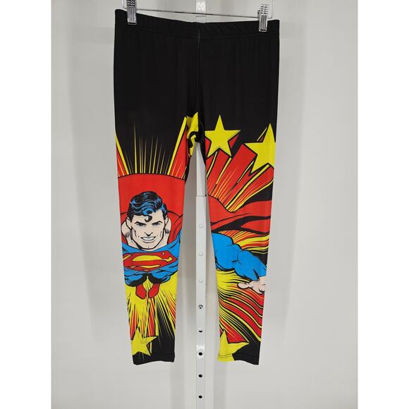 Superman Womens Sz M Compression Leggings DC Universe Comic Book Print - Picture 1 of 3